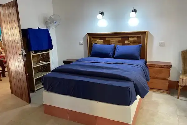 Kaira-bunga-bedroom